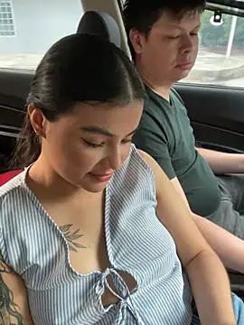 Violeta and Charlie online show from March 2026 02:11:02 PM