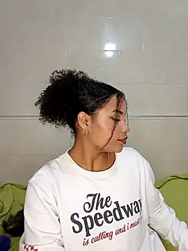 Snapshot of BrianaSweetxxx chatting on February 2026 04:31:01 AM BrianaSweetxxx online show from February 2026 04:31:01 AM