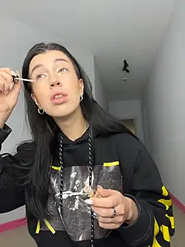 Aurora 404 online show from April 2026 06:44:01 AM