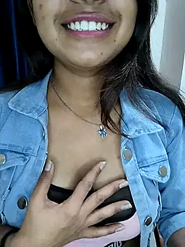 LIZANI 0 online show from February 2026 05:58:01 PM