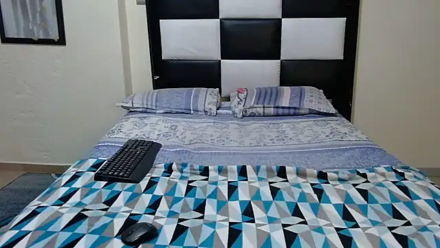 VeronaDimexx online show from March 2026 09:42:01 PM