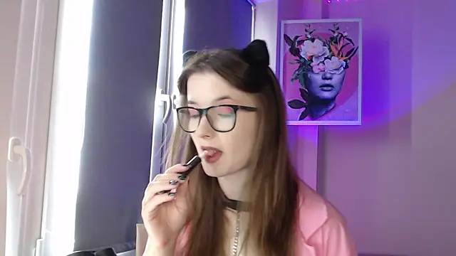 Snapshot of LunaXcherry chatting on May 2026 04:47:01 PM LunaXcherry online show from May 2026 04:47:01 PM