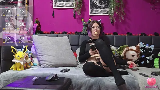 Snapshot of ViGothFox chatting on February 2026 05:24:01 PM ViGothFox online show from February 2026 05:24:01 PM