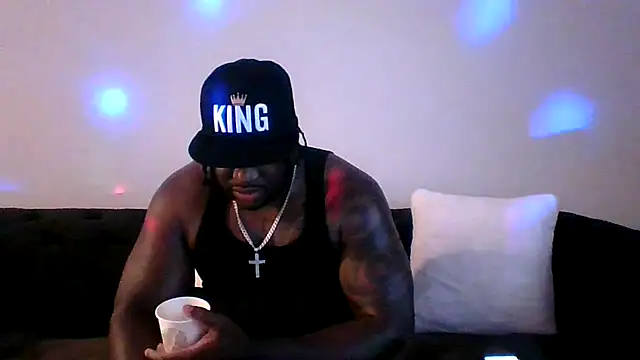 Snapshot of darkstallion7 chatting on February 2026 04:32:01 AM darkstallion7 online show from February 2026 04:32:01 AM