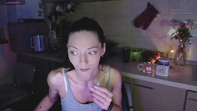 Snapshot of AyanaGrumpix chatting on April 2026 12:27:02 AM AyanaGrumpix online show from April 2026 12:27:02 AM