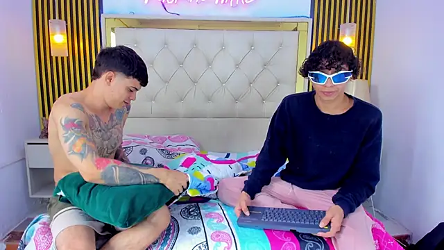 Adventurous Boys online show from March 2026 06:09:02 PM