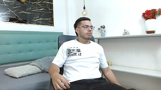 Trevor Ash online show from February 2026 03:33:01 AM