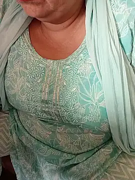 Snapshot of Simran_008 chatting on May 2026 03:15:01 AM Simran 008 online show from May 2026 03:15:01 AM
