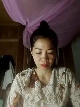 Snapshot of -Lundy- chatting on February 2026 02:06:02 AM -Lundy- online show from February 2026 02:06:02 AM