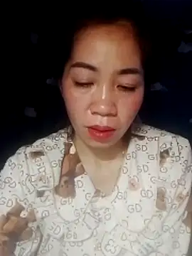 Snapshot of -Lundy- chatting on February 2026 02:37:01 PM -Lundy- online show from February 2026 02:37:01 PM