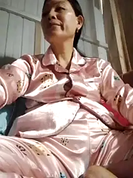 Snapshot of Kiss_love2 chatting on June 2026 01:28:02 AM Kiss love2 online show from June 2026 01:28:02 AM