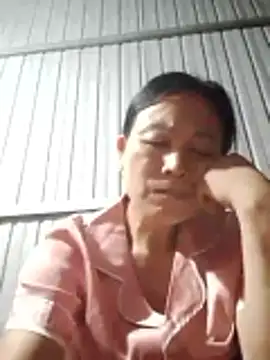 Snapshot of Kiss_love2 chatting on June 2026 07:39:01 AM Kiss love2 online show from June 2026 07:39:01 AM