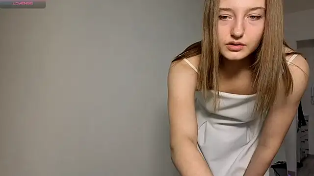 AvelinaSchepp online show from March 2026 12:46:01 PM