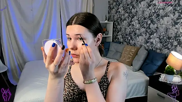 Coraline kitty online show from February 2026 05:36:02 AM