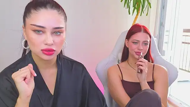 Snapshot of Sofia_Plump chatting on April 2026 10:10:02 AM Sofia Plump online show from April 2026 10:10:02 AM