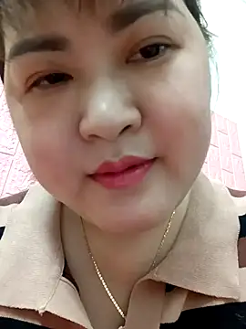 Snapshot of Kee-kimlee chatting on February 2026 02:40:02 AM Kee-kimlee online show from February 2026 02:40:02 AM