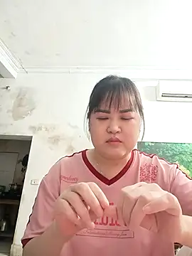 Snapshot of Kee-kimlee chatting on May 2026 02:29:01 AM Kee-kimlee online show from May 2026 02:29:01 AM