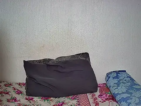 BlackBeauty2002 online show from February 2026 08:24:02 PM