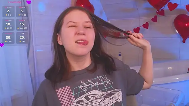 Snapshot of MmollyMay chatting on February 2026 10:11:01 AM MmollyMay online show from February 2026 10:11:01 AM