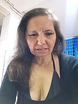 Alexamontiel  online show from April 2026 03:42:02 PM