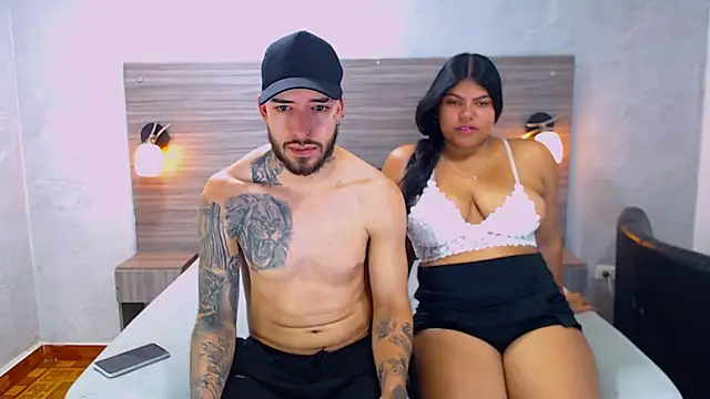 Snapshot of Paulina_And_Tayron chatting on February 2026 07:40:01 PM Paulina And Tayron online show from February 2026 07:40:01 PM