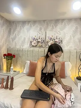 Brisa Silva online show from June 2026 11:48:02 AM