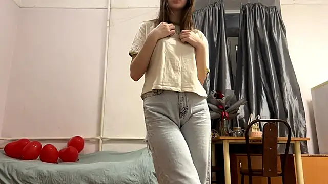 VickieKush online show from February 2026 04:03:02 PM