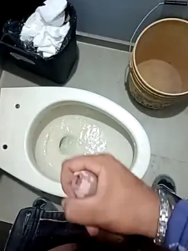 fercheyy online show from February 2026 11:16:02 PM