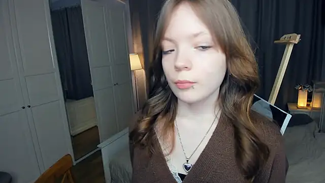 LavenderMitten online show from February 2026 05:19:01 AM