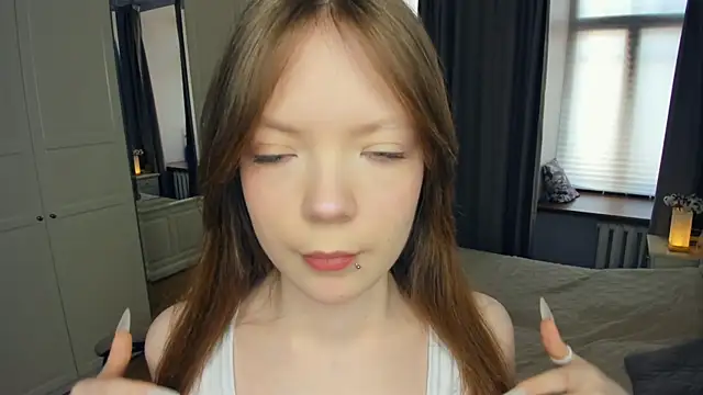 LavenderMitten online show from March 2026 06:14:01 AM