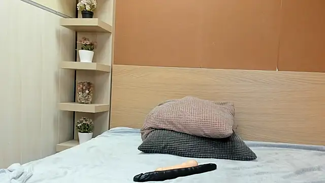 Snapshot of PinkyTwerkyX chatting on March 2026 10:43:02 AM PinkyTwerkyX online show from March 2026 10:43:02 AM