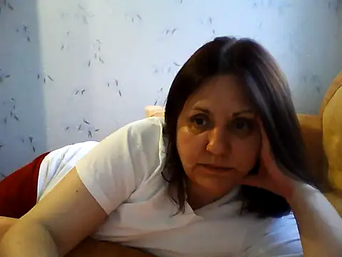 Snapshot of LockyCharm111 chatting on June 2026 05:33:02 PM LockyCharm111 online show from June 2026 05:33:02 PM