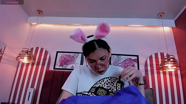 Snapshot of candice_johnss chatting on February 2026 12:34:01 PM candice johnss online show from February 2026 12:34:01 PM