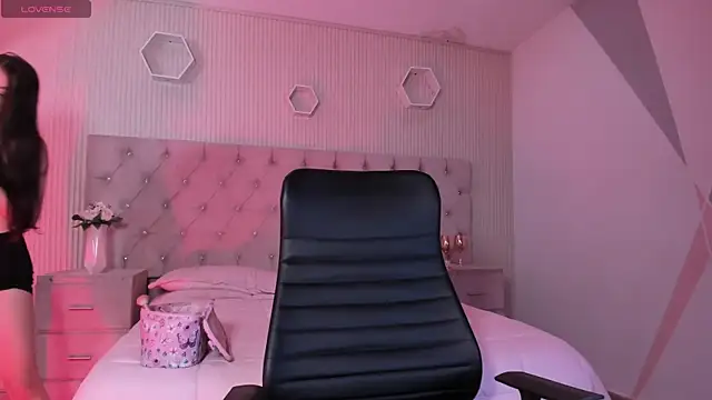 DulcePrince  online show from March 2026 04:02:01 PM