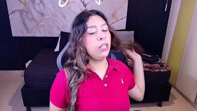 Snapshot of Sophie19__ chatting on February 2026 11:39:01 AM Sophie19 online show from February 2026 11:39:01 AM