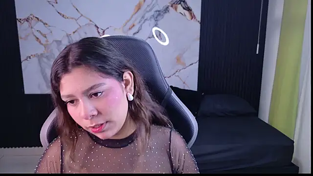 Sophie19   online show from April 2026 11:33:01 AM