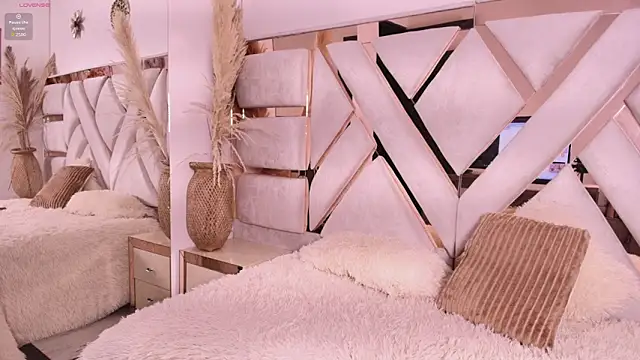 Evadne Stein online show from February 2026 09:09:02 PM