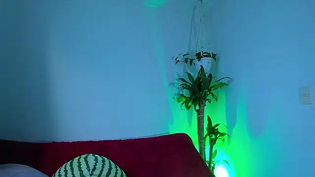 Snapshot of sara-jules chatting on March 2026 11:35:01 AM sara-jules online show from March 2026 11:35:01 AM