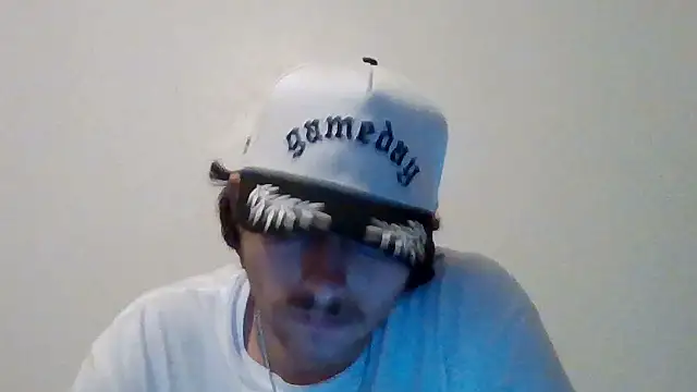 Snapshot of Tallhungandcloudy chatting on February 2026 03:05:01 AM Tallhungandcloudy online show from February 2026 03:05:01 AM