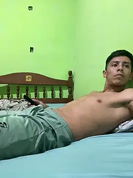 Snapshot of lpm125 chatting on February 2026 03:58:02 AM lpm125 online show from February 2026 03:58:02 AM