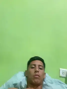 Snapshot of lpm125 chatting on February 2026 10:52:02 PM lpm125 online show from February 2026 10:52:02 PM