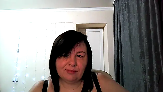 EmilliXXX online show from February 2026 03:51:02 AM