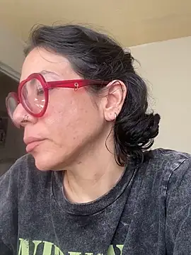 Snapshot of JeanneDuval8888 chatting on May 2026 09:57:02 PM JeanneDuval8888 online show from May 2026 09:57:02 PM