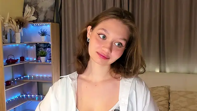 HolliBillig online show from April 2026 07:20:02 PM