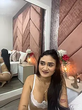 Snapshot of Sunny_Linn chatting on March 2026 10:41:01 AM Sunny Linn online show from March 2026 10:41:01 AM