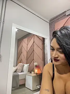 Snapshot of Sunny_Linn chatting on April 2026 10:16:01 AM Sunny Linn online show from April 2026 10:16:01 AM