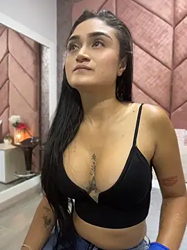 Snapshot of Sunny_Linn chatting on April 2026 10:32:02 AM Sunny Linn online show from April 2026 10:32:02 AM