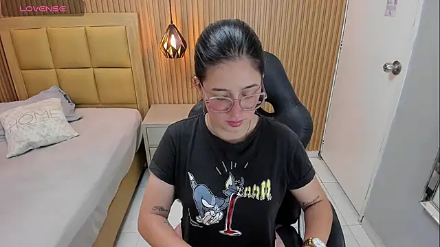 Snapshot of SAMANTHAFIORE1 chatting on February 2026 12:23:02 PM SAMANTHAFIORE1 online show from February 2026 12:23:02 PM