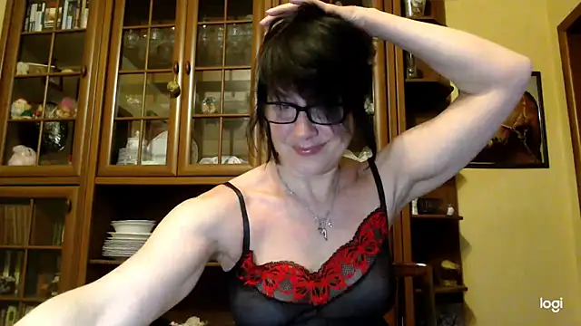 Vlastelina online show from April 2026 06:47:01 PM