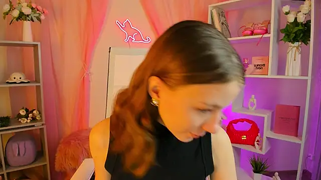 ElliFrankenweenie online show from March 2026 09:26:02 AM